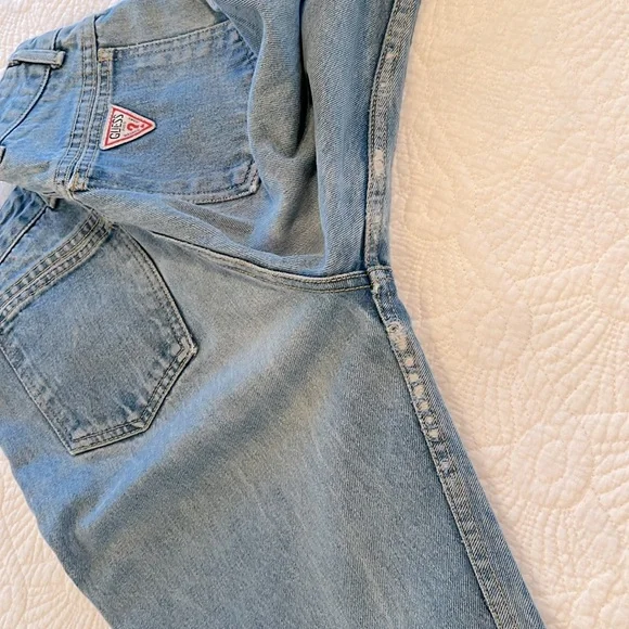 Vintage Guess Jeans, light blue wash - Picture 5 of 9